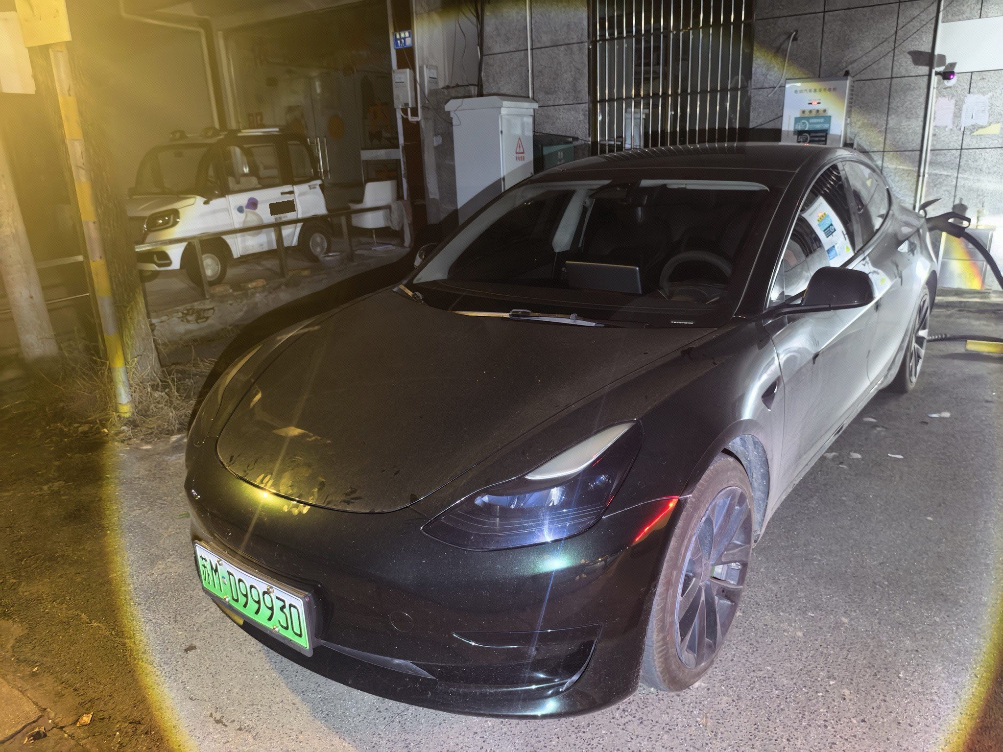 Tesla Model 3 2022 car image 