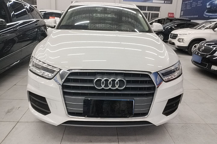 Audi Q3 2018 #3 Audi Q3 2018 car image #3
