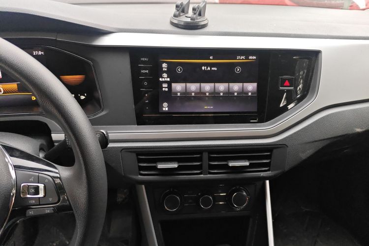 Volkswagen Polo 2023 car image #13