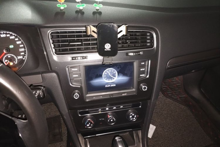 Volkswagen Golf 2017 #13 Volkswagen Golf 2017 car image #13