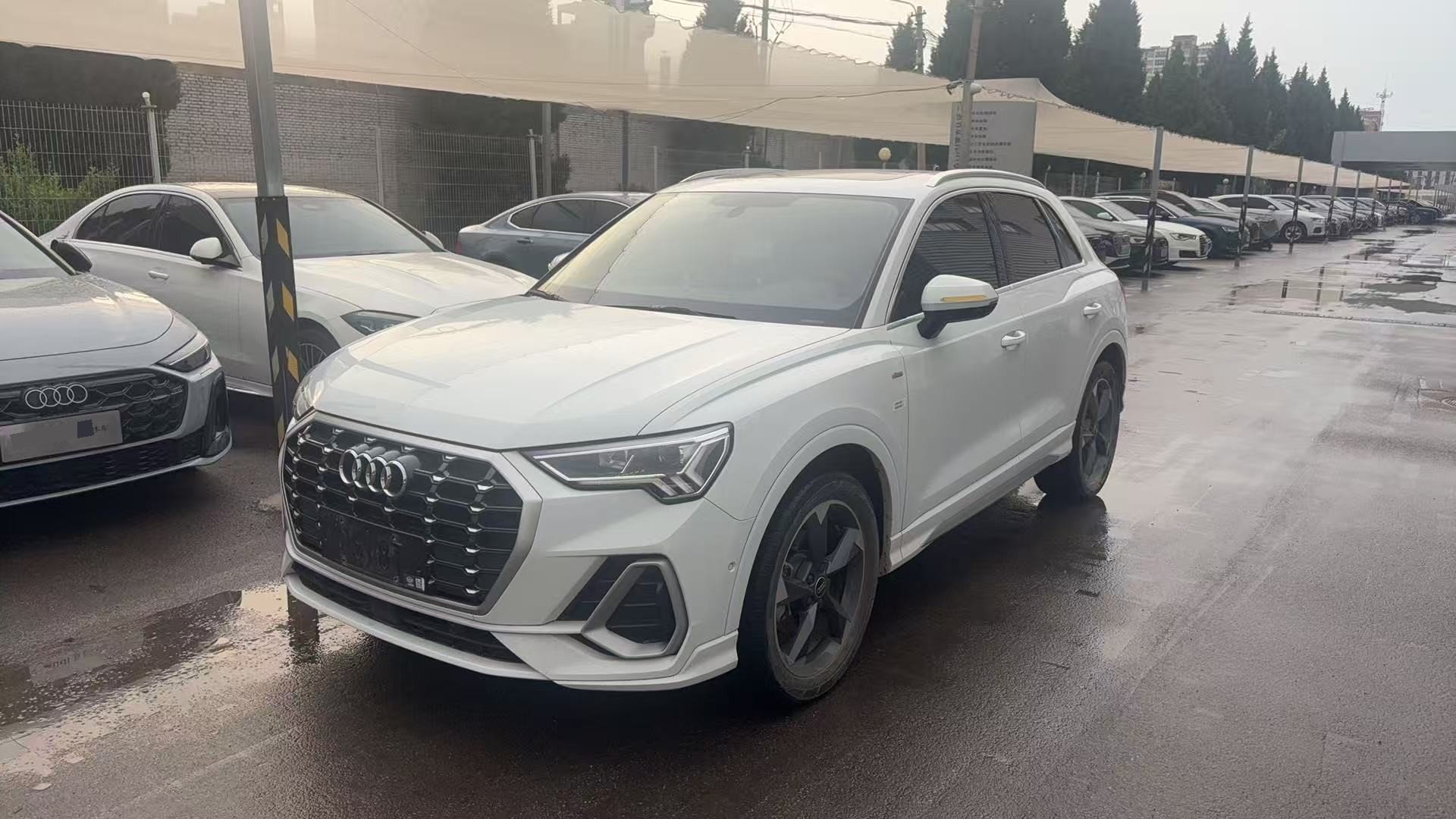 Audi Q3 2023 Audi Q3 2023 car image