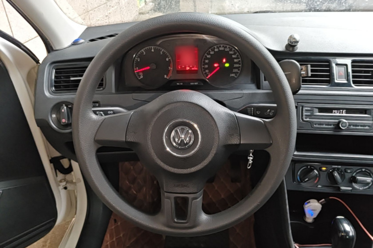 Volkswagen Santana 2016 #11 Volkswagen Santana 2016 car image #11