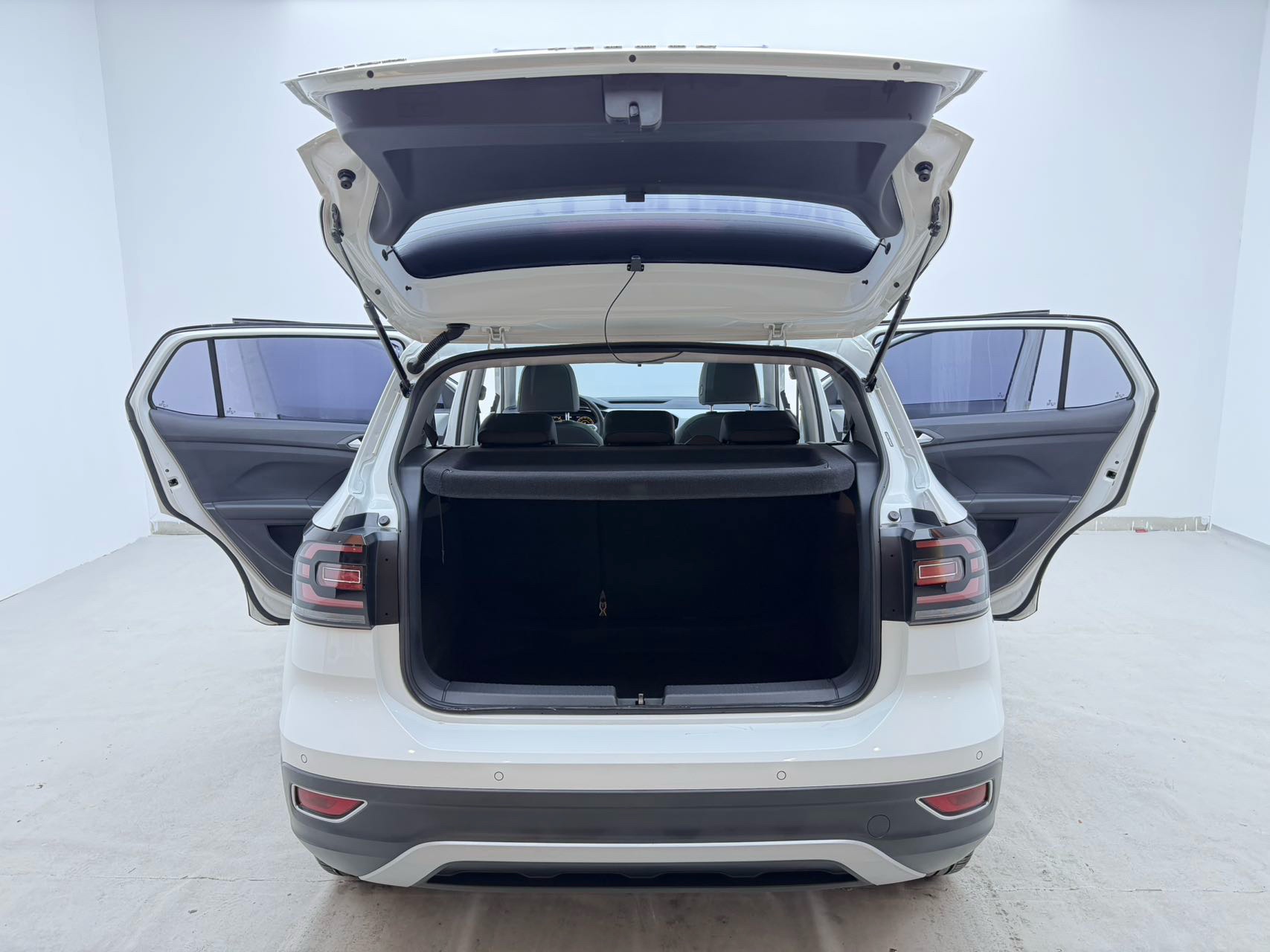 Volkswagen Tacqua 2022 car image #18