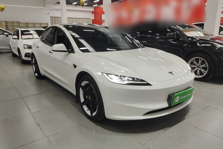 Tesla Model 3 2025 #4 Tesla Model 3 2025 car image #4