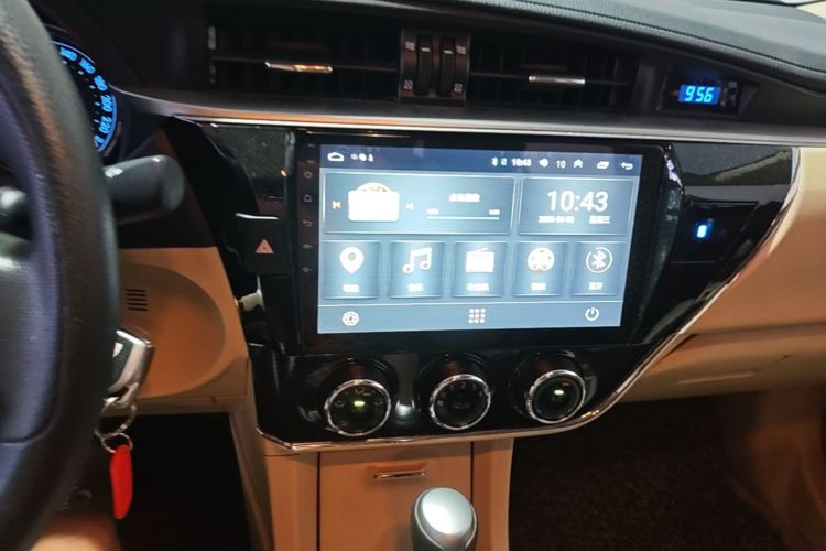 Toyota Corolla 2017 car image #13