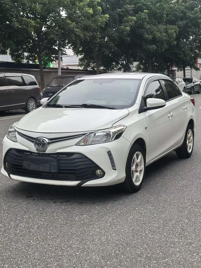Toyota Vios 2017 #10 Toyota Vios 2017 car image #10