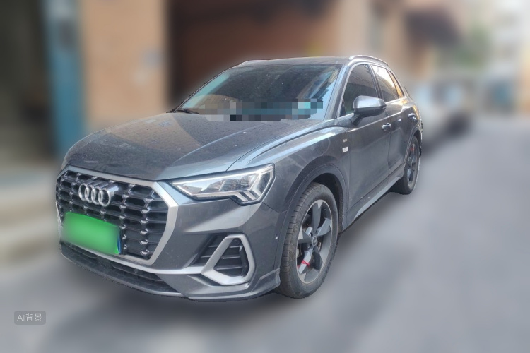 Audi Q3 2022 car image #2
