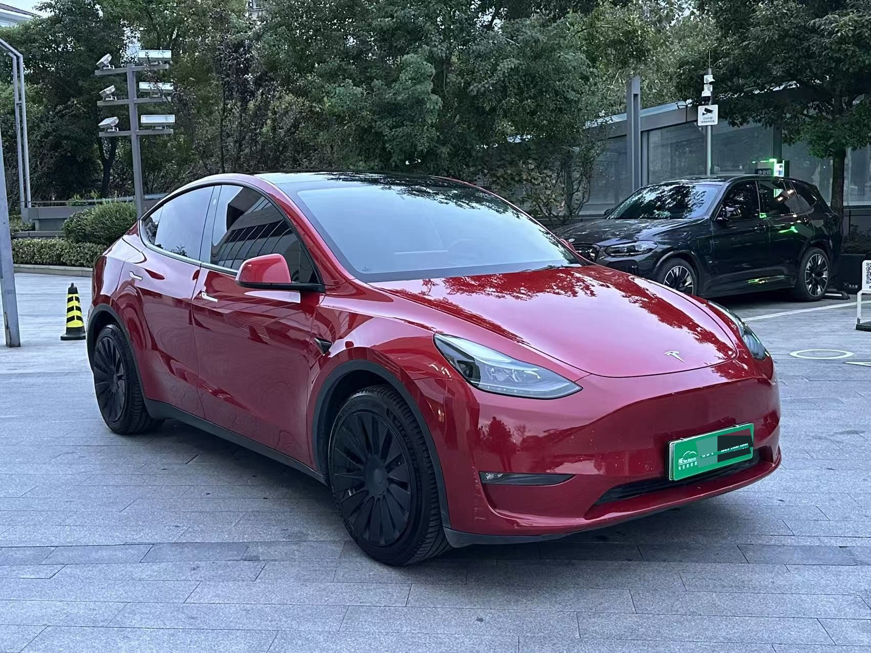 Tesla Model Y 2021 #3 Tesla Model Y 2021 car image #3