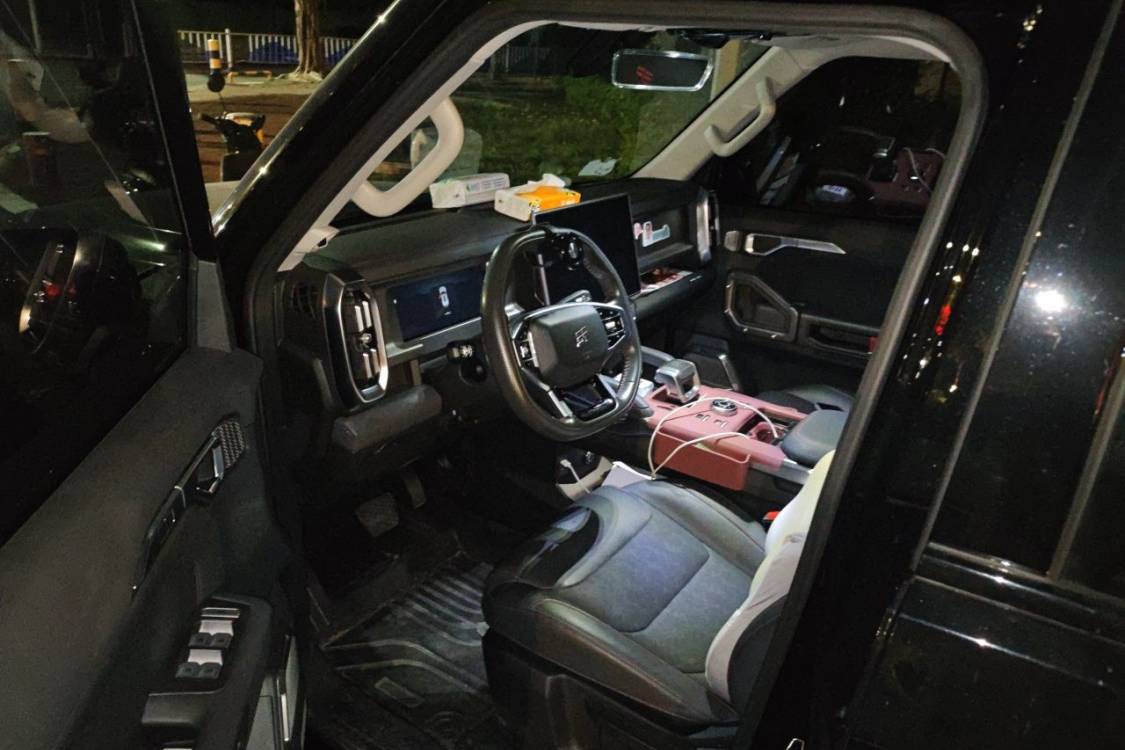 Jetour Traveller 2024 car image #23