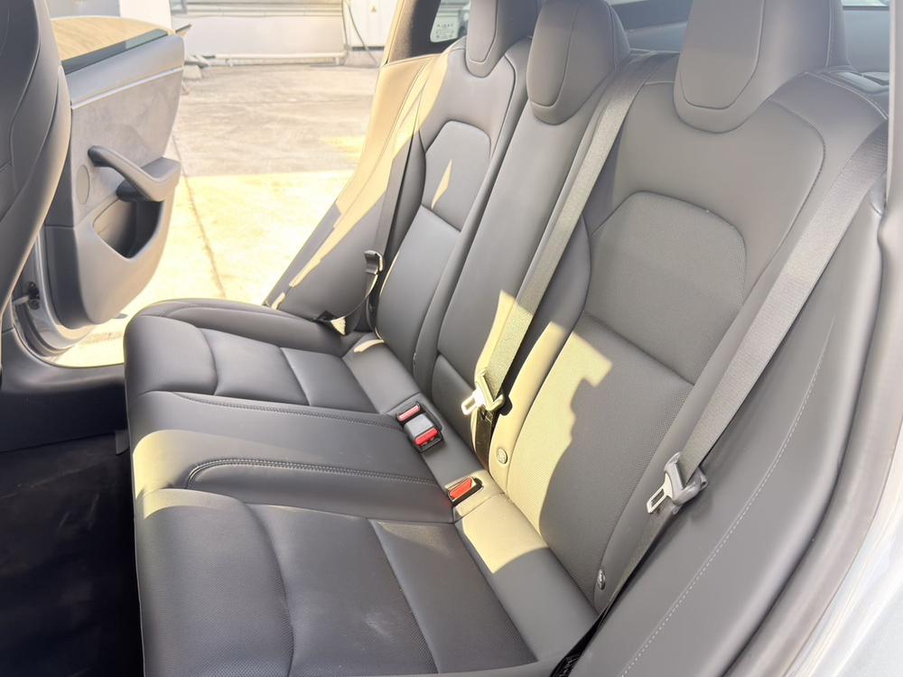 Tesla Model 3 2025 car image #9