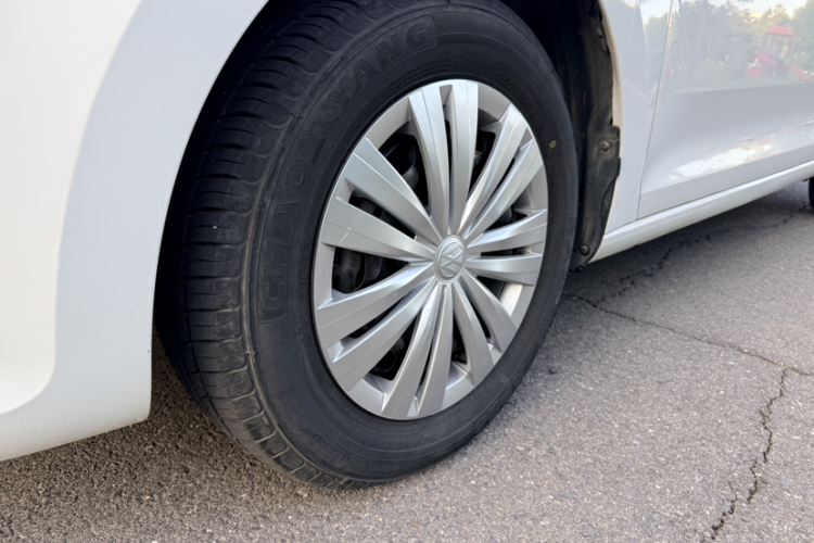 Volkswagen Santana 2019 car image #25