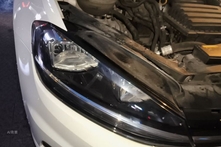 Volkswagen Golf 2018 car image #8