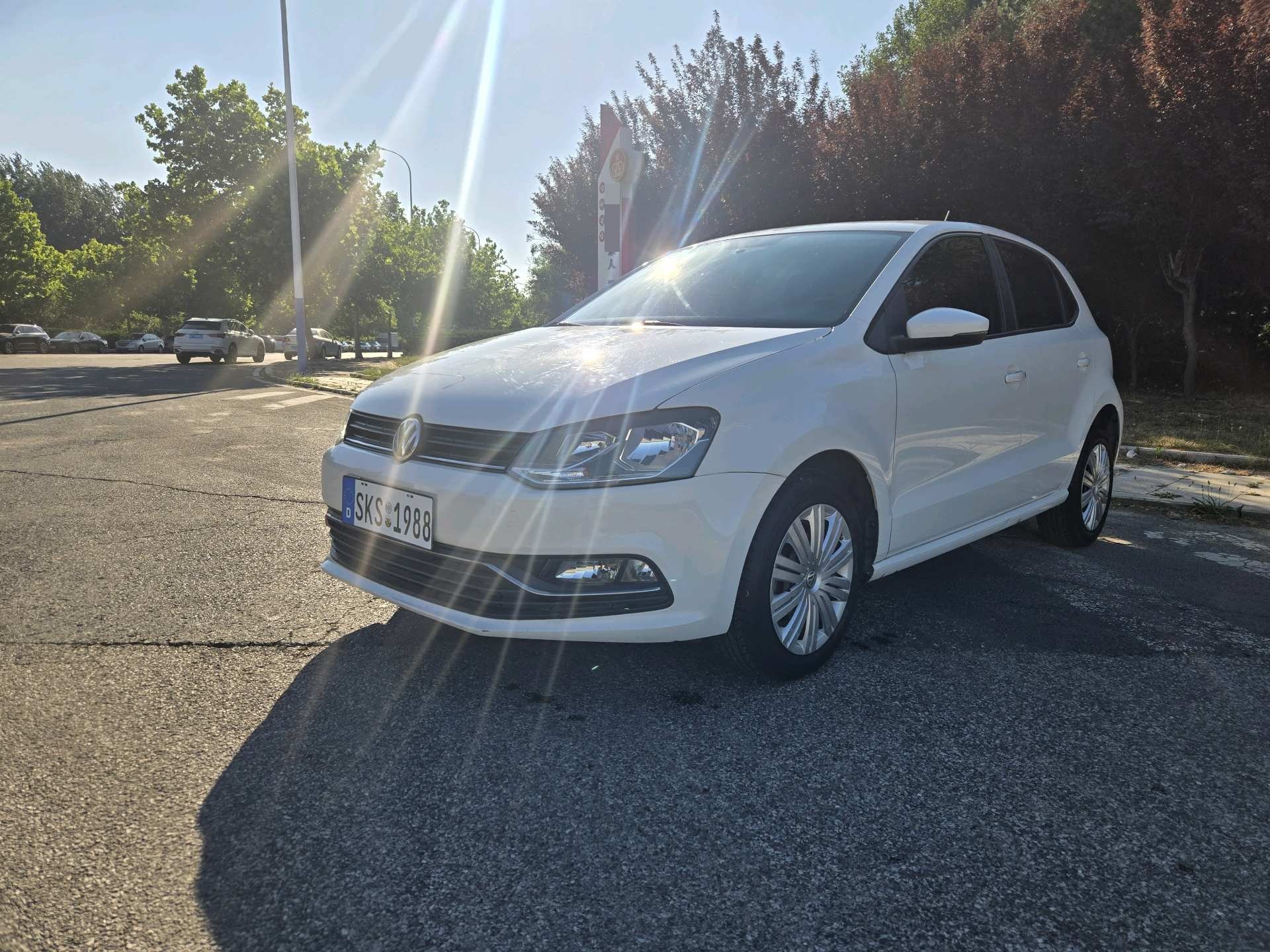 Volkswagen Polo 2016 car image 