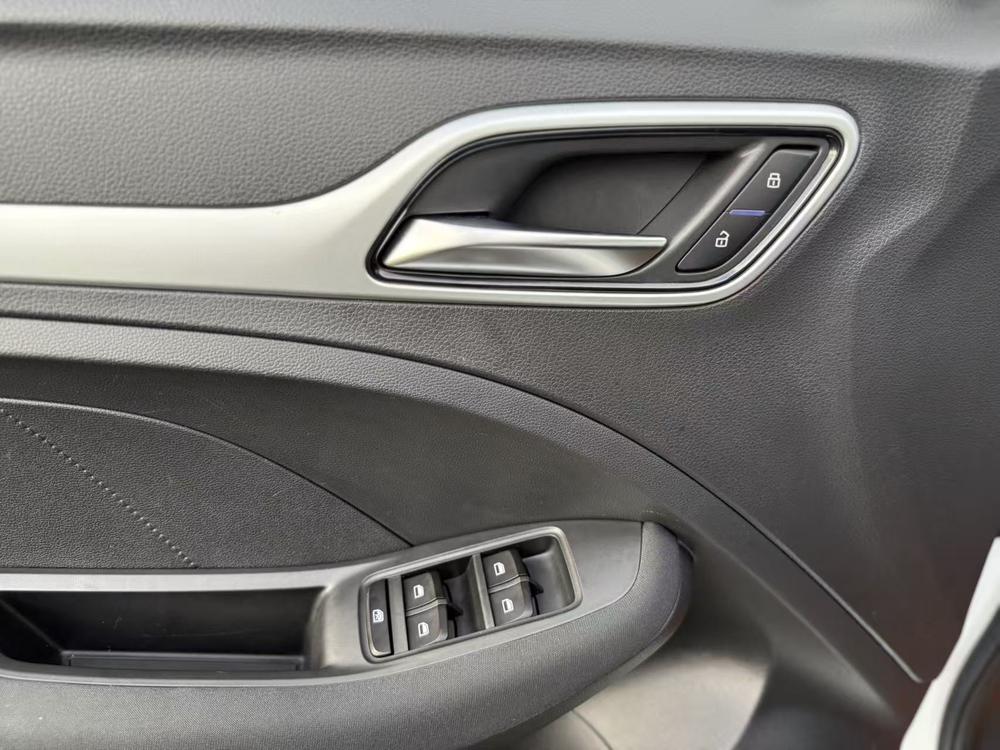 MG ZS 2022 car image #27
