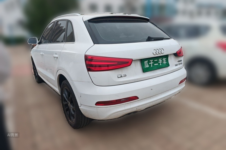 Audi Q3 2016 car image #5