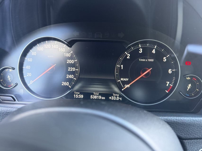 BMW 3 Series 2018 car image #3
