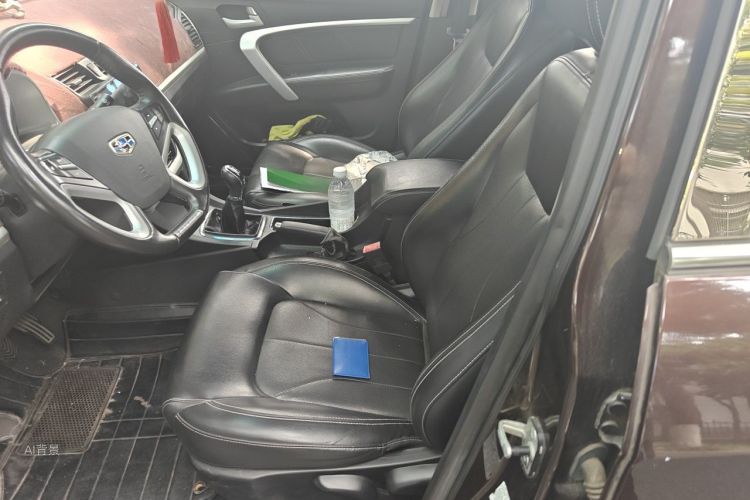 GEELY Emgrand 2016 car image #17