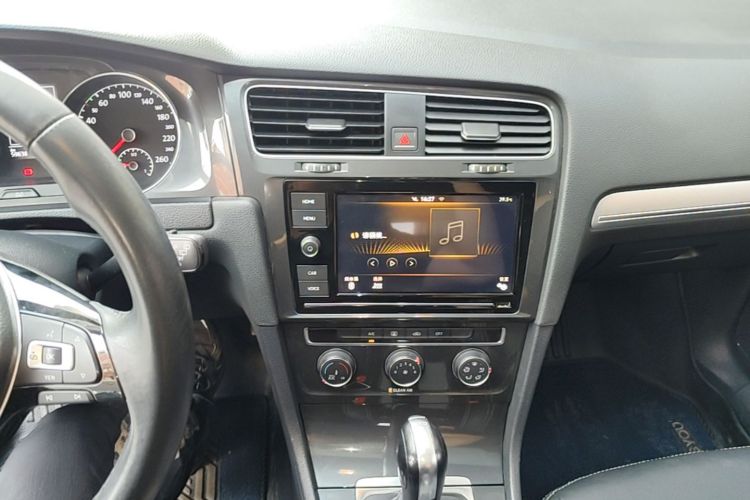 Volkswagen Golf 2019 #17 Volkswagen Golf 2019 car image #17