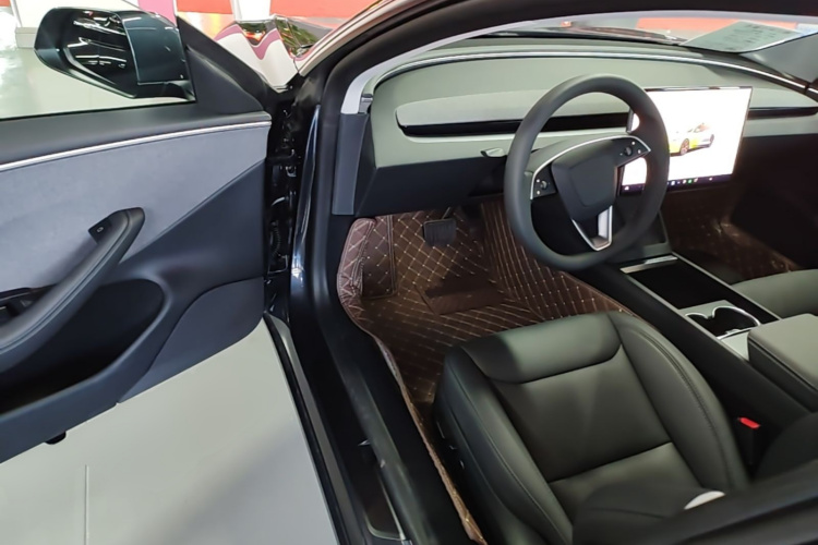 Tesla Model 3 2026 #16 Tesla Model 3 2026 car image #16