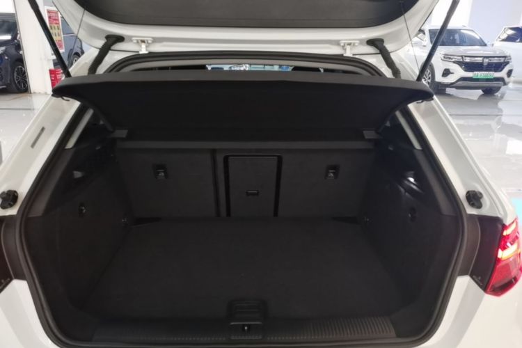 Audi A3 2021 immagine di auto #21