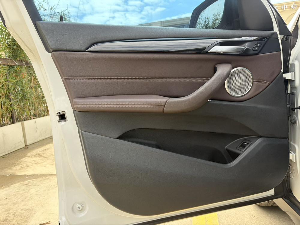 BMW X1 2021 car image #8
