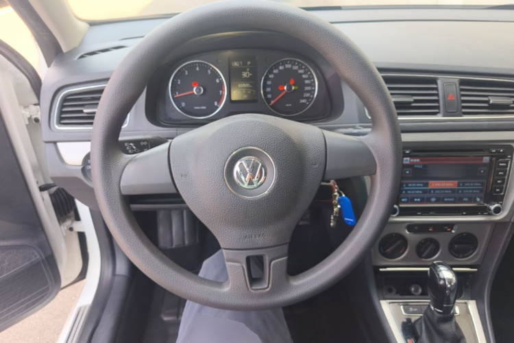 Volkswagen Lavida 2016 car image #11