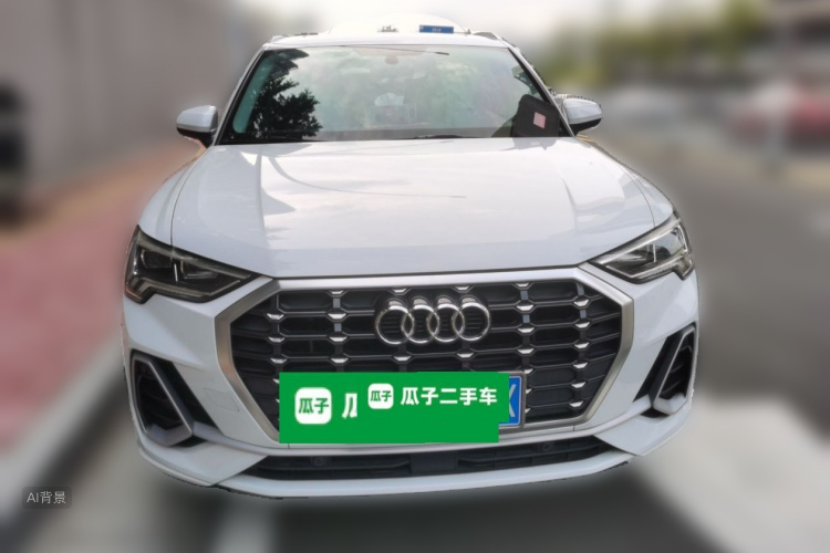 Audi Q3 2020 car image #3