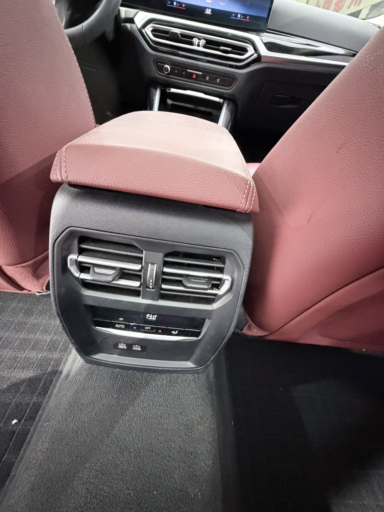 BMW 3 Series 2023 immagine di auto #15