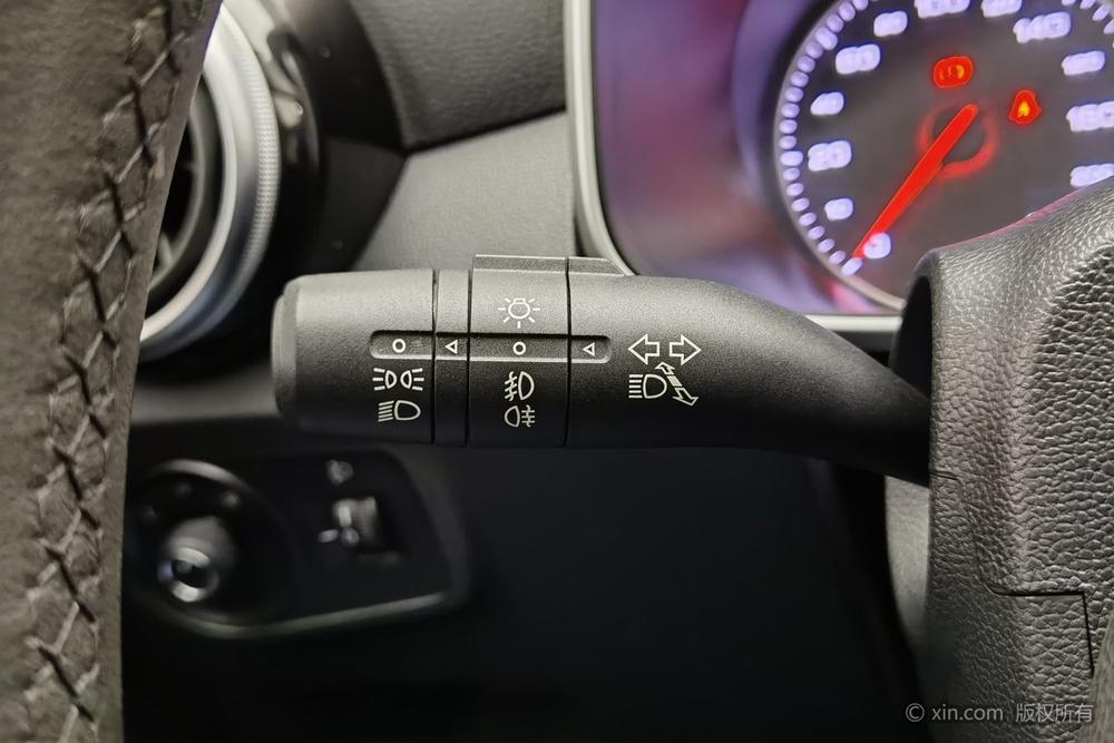 MG ZS 2017 #15 MG ZS 2017 car image #15