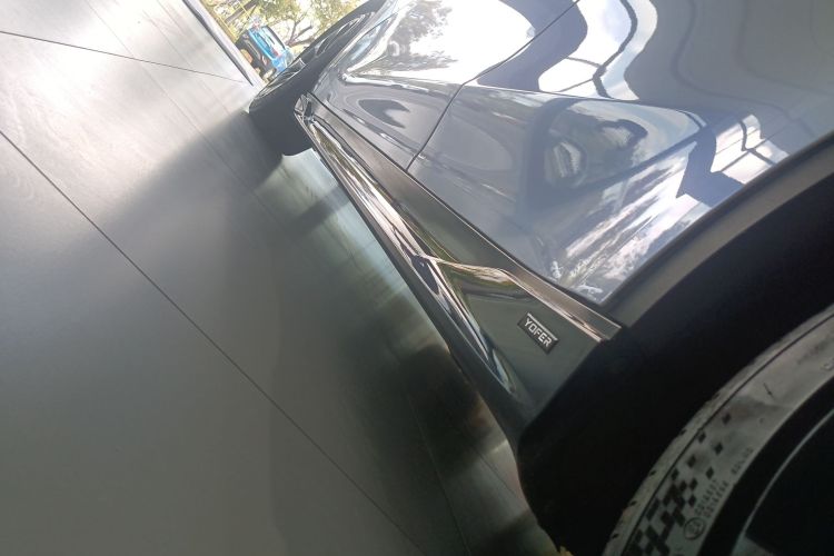 Tesla Model Y 2024 #27 Tesla Model Y 2024 car image #27