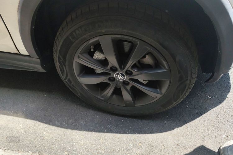 BYD Yuan New Energy 2020 #9 BYD Yuan New Energy 2020 car image #9