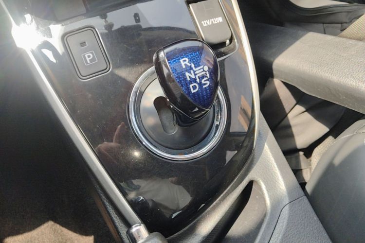 Toyota Corolla 2018 car image #18