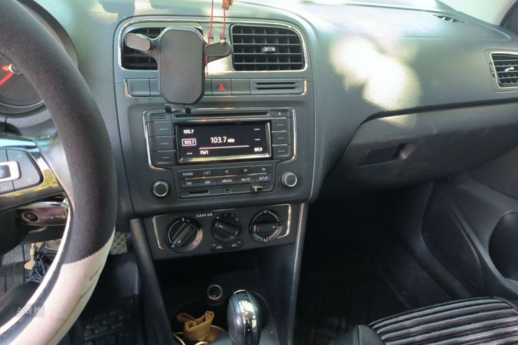 Volkswagen Polo 2017 #15 Volkswagen Polo 2017 car image #15