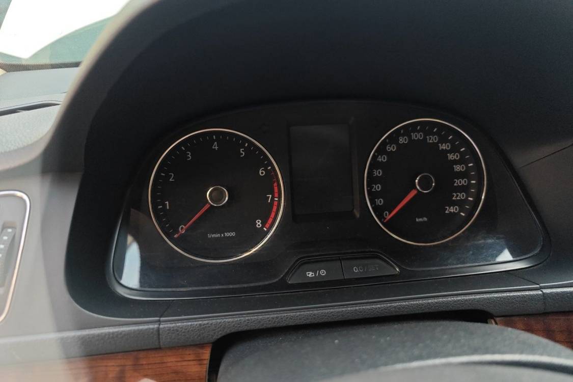 Volkswagen Lavida 2015 immagine di auto #25