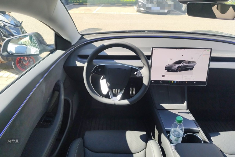 Tesla Model 3 2025 car image #12