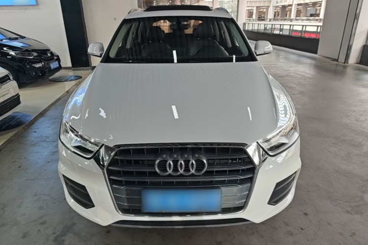 Audi Q3 2017 car image #3