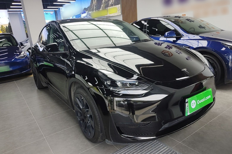 Tesla Model Y 2022 #4 Tesla Model Y 2022 car image #4
