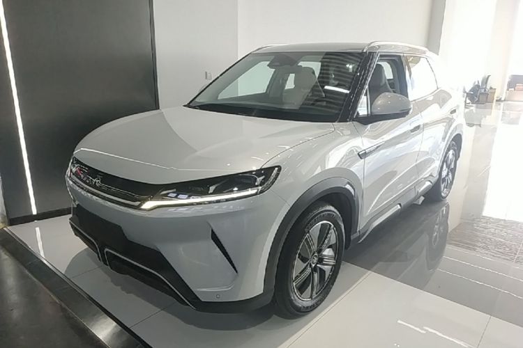 BYD YuanUP 2024 #2 BYD YuanUP 2024 car image #2
