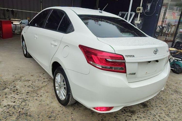 Toyota Vios 2018 immagine di auto #5