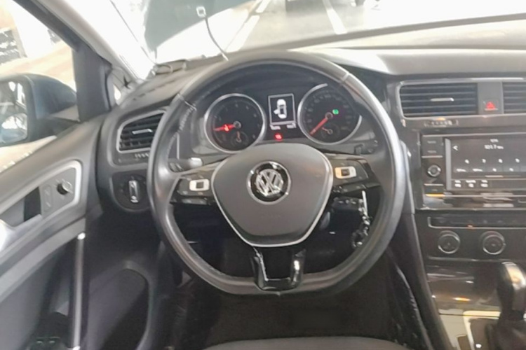 Volkswagen Golf 2018 #11 Volkswagen Golf 2018 car image #11