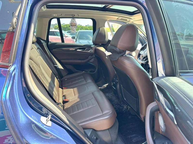 BMW X3 2018 immagine di auto #4