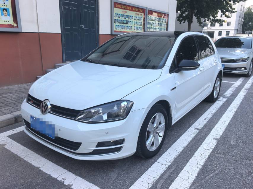 Volkswagen Golf 2017 car image 