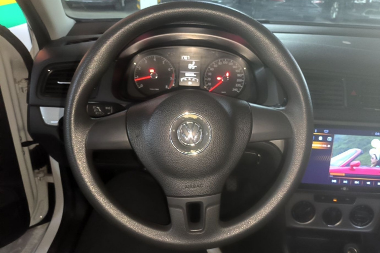 Volkswagen Lavida 2017 car image #11