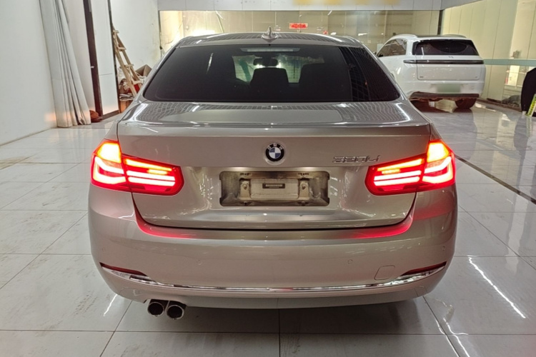 BMW 3 Series 2017 #6 BMW 3 Series 2017 car image #6