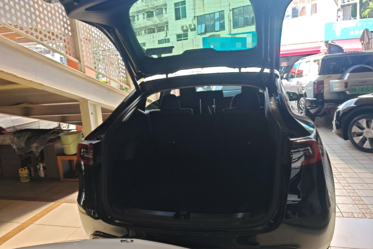 Tesla Model Y 2021 #21 Tesla Model Y 2021 car image #21