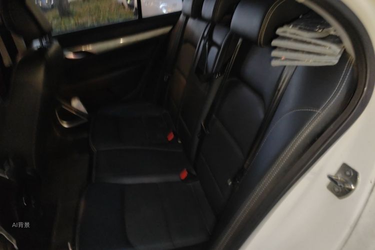 GEELY Emgrand 2019 car image #19