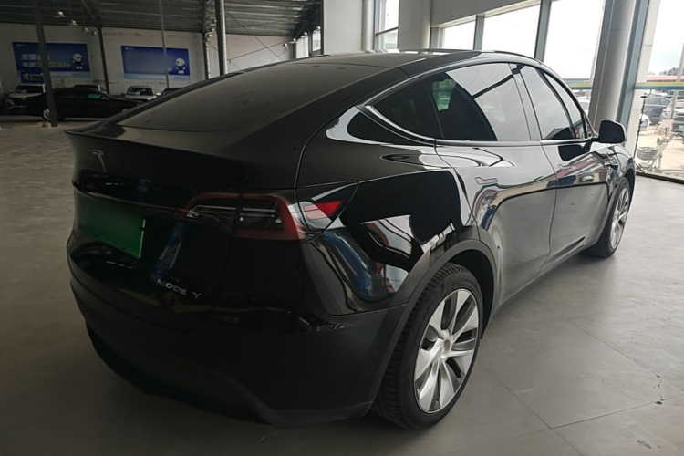 Tesla Model Y 2022 #7 Tesla Model Y 2022 immagine di auto #7