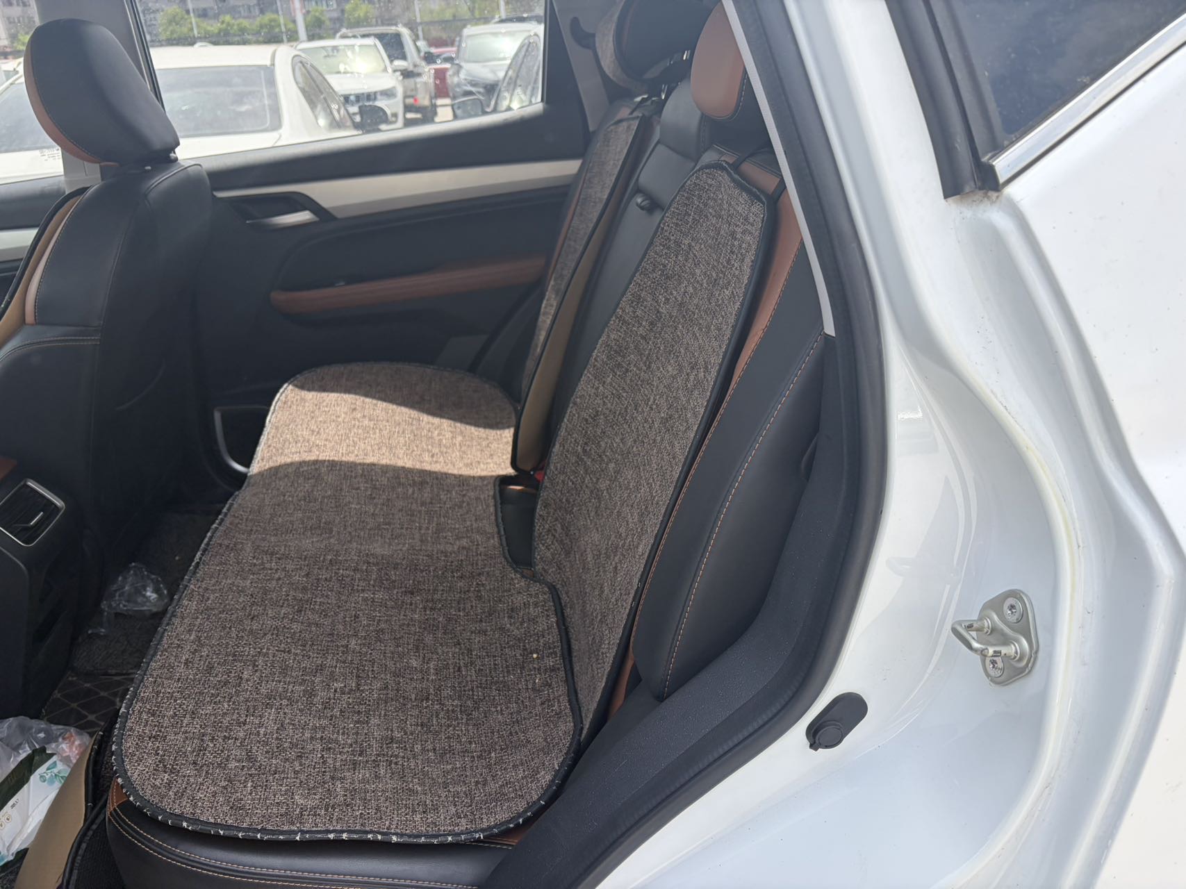 GEELY Vision X6 2020 imagen de coche #5