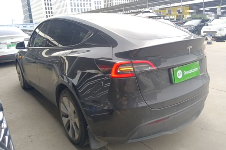 Tesla Model Y 2022 #5 Tesla Model Y 2022 immagine di auto #5
