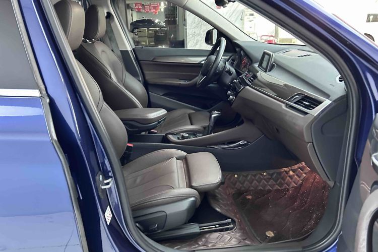 BMW X1 2018 #12 BMW X1 2018 car image #12